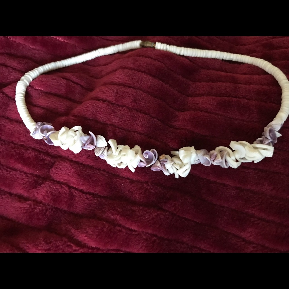 Shell necklace - Picture 5 of 5